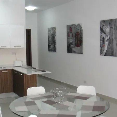 Zammit Court Apartment *